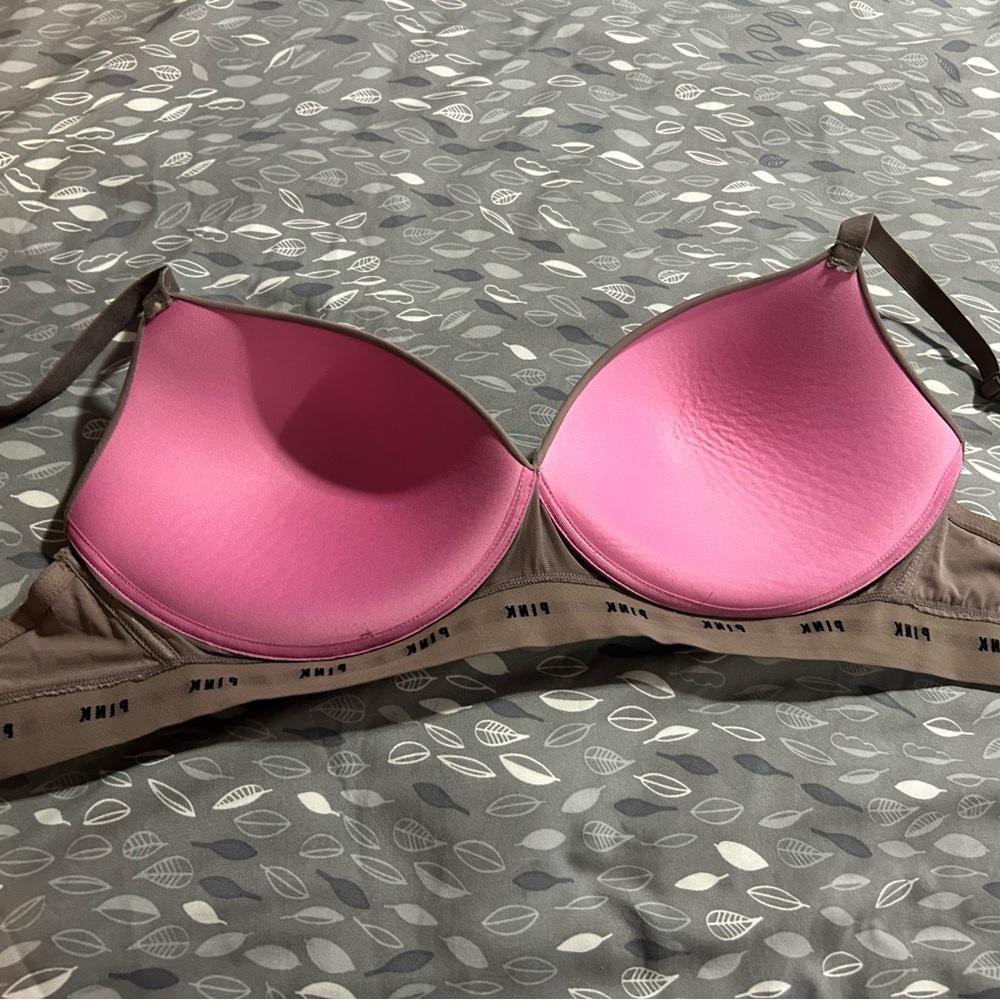 Pink Victoria secret wireless bra - Picture 2 of 3